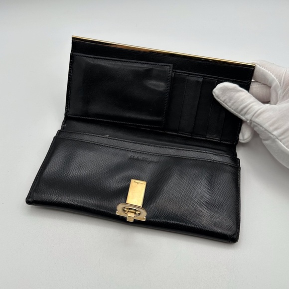 Salvatore Ferragamo Black Leather Wallet with Gold Clasp - Picture 4 of 14